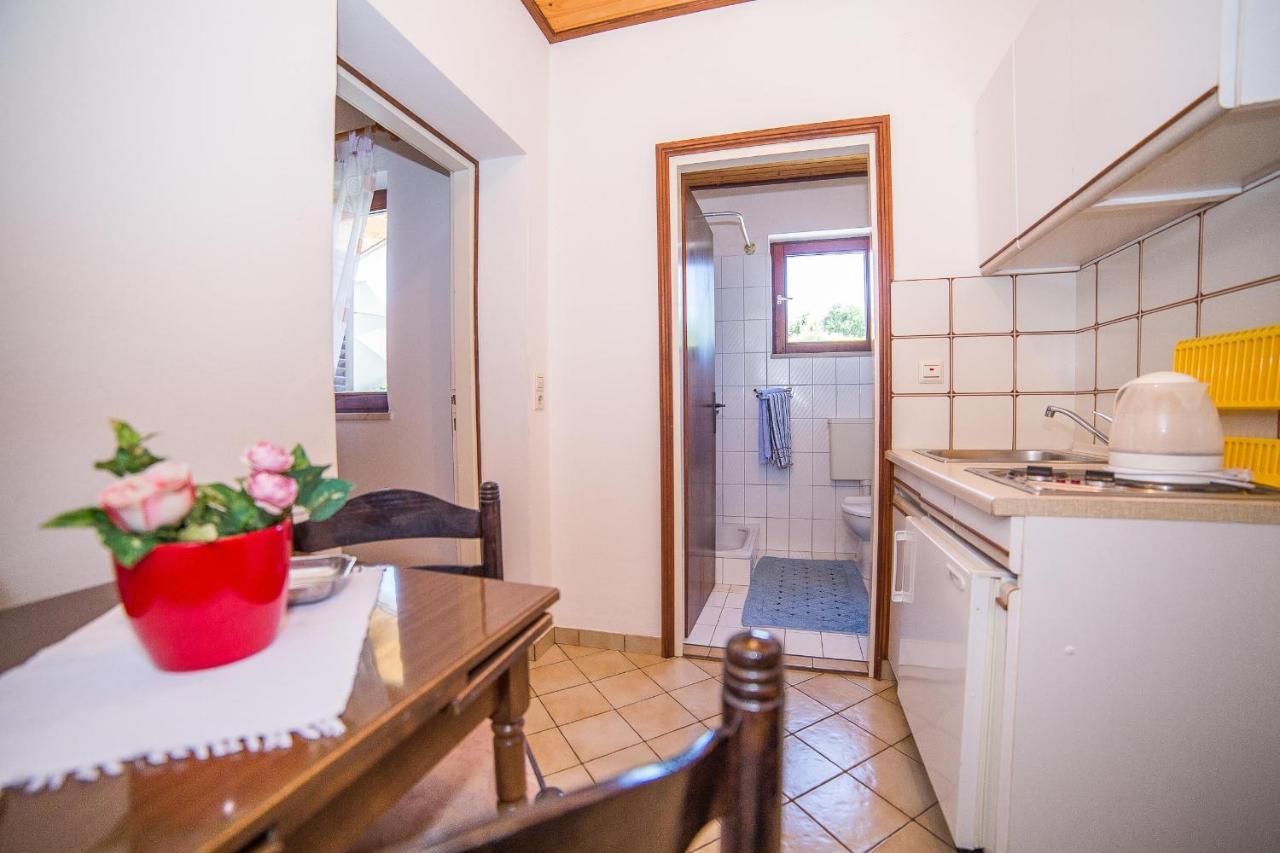 Apartments Pahljina Palit Zewnętrze zdjęcie